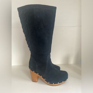 Ugg  Rumer Weave Clog Boots